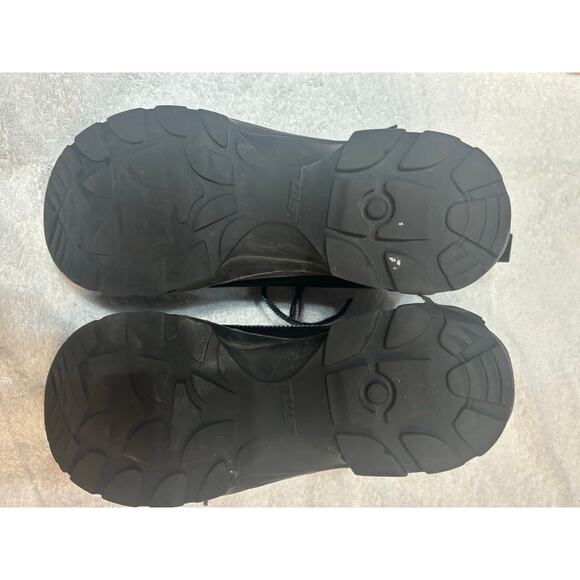 Steve Madden black shoe size 8.5 Suspend Black Nubuck 8 1/2 - Picture 4 of 16